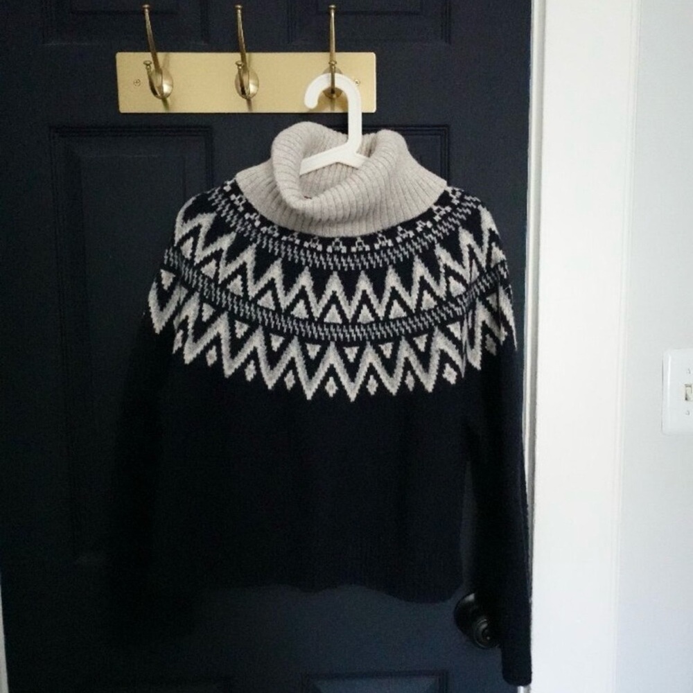 H&M Graphic Comfy Sweater Boxy Fit Navy Blue M